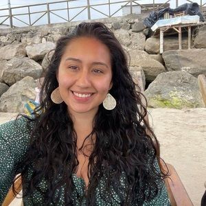 Meet your Posher, Veronica